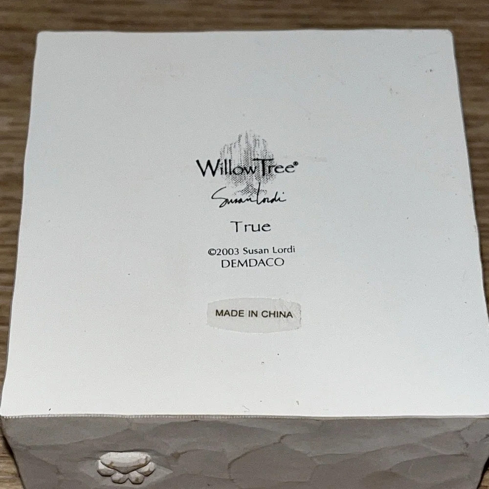 Vintage Willow Tree Dog Girl Trinket Box TRULY A FRIEND Demdaco Susan Lordi 2003